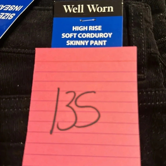 New Well Worn Women’s High Rise Soft Corduroy Skinny Pant Black  10 Inseam 29” - Picture 7 of 7